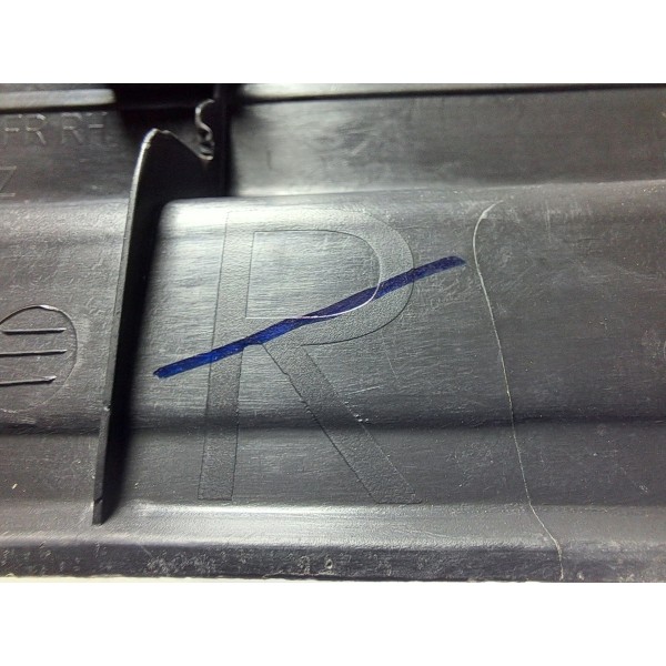 Soleira Dianteira Direita L200 New Triton 2017/2023 Original Preto