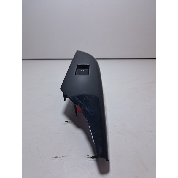 Moldura C/botão Vidro Traseiro L/e Hilux 2016/2022 Original