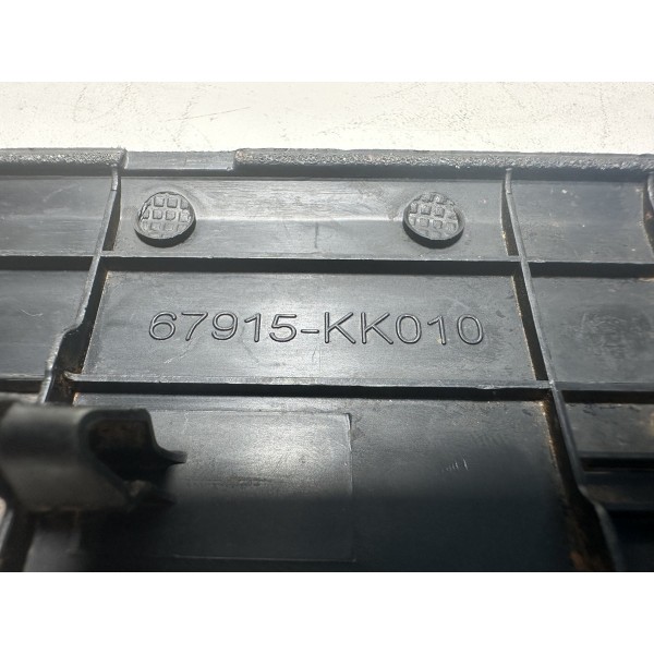 Soleira Porta Traseira Direita Hilux 2016 A 2020 Original Cinza-escuro