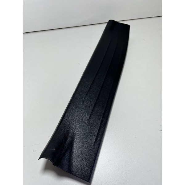 Soleira Interna Porta Traseira Direita Hilux 16/23 Original Preto