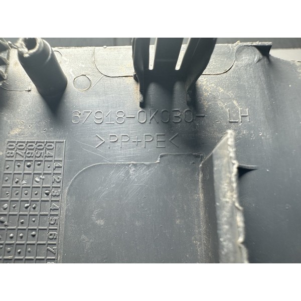 Soleira Porta Traseira Esquerda Hilux 2005/2015 Original Cinza