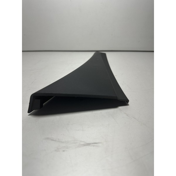 Acabamento Porta Traseira Direita Hilux 2016/2021 Original