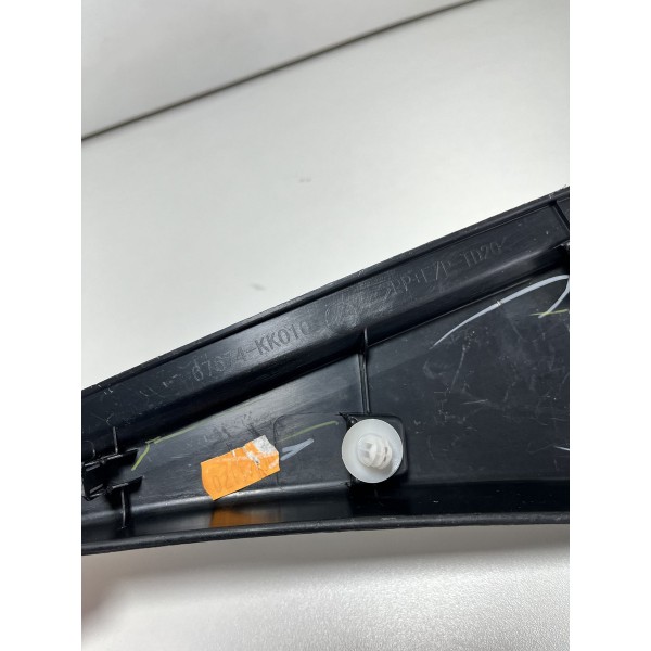 Acabamento Porta Traseira Esquerda Hilux 16/21 Original