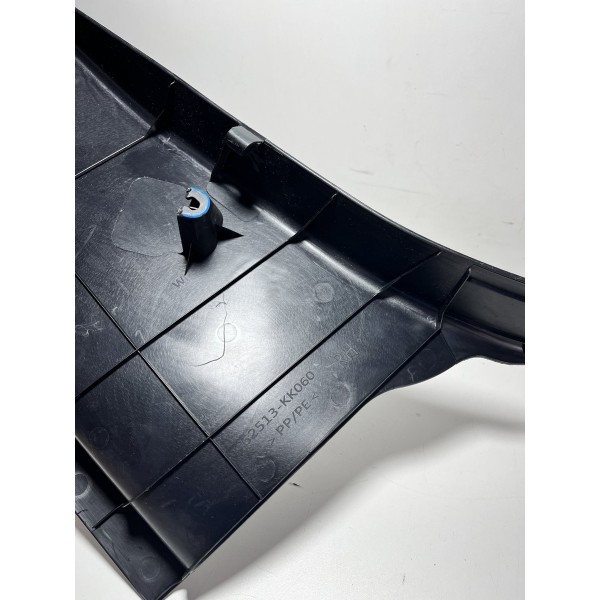 Acabamento Coluna Traseira Inferior Direita Hilux 17/22 Orig