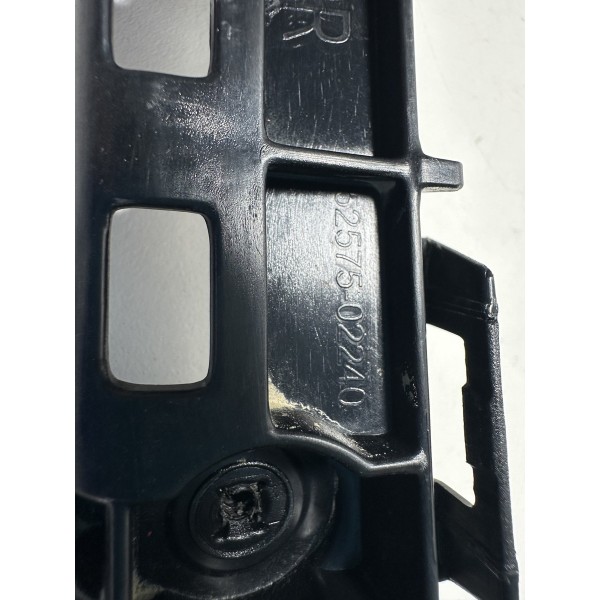 Guia Parachoque Traseiro Ld Direito Corolla 2020/2023