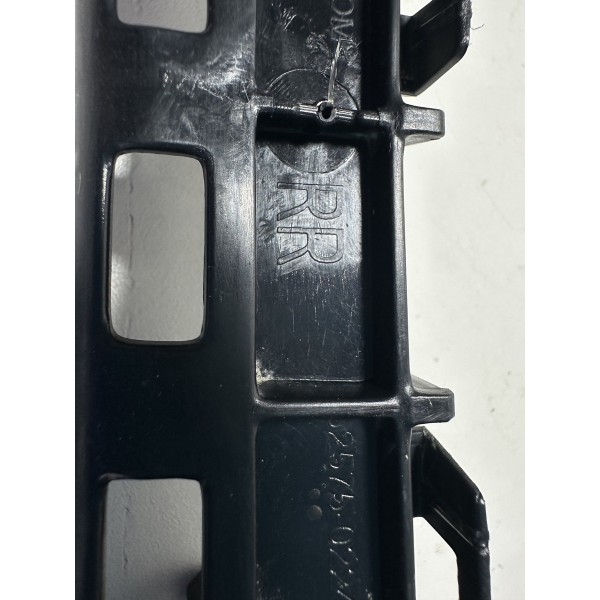 Guia Parachoque Traseiro Ld Direito Corolla 2020/2023