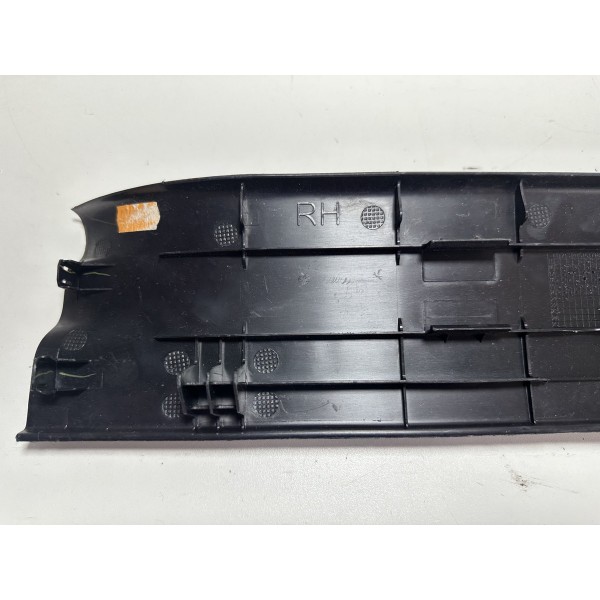 Soleira Porta Hilux Sw4 Dianteira Direita 2016/2024 Original Preto