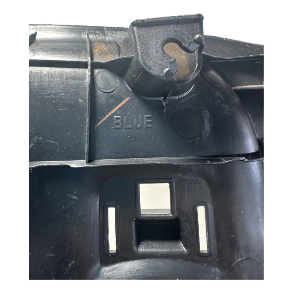 Acabamento Interno Coluna Traseira L/e Hilux 2016/2020 Orig