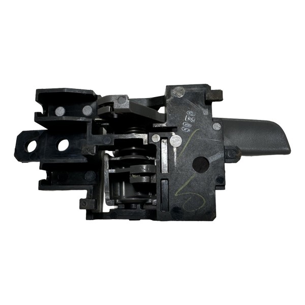 Maçaneta Interna Lado Esquerdo L200 2018/2022 Original - Dianteira/traseira