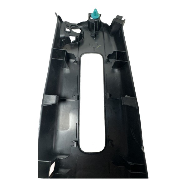 Acabamento Coluna Central Direita Hilux 2016/2020 Original