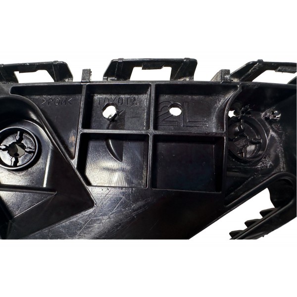 01 Guia Para-choque Hilux 2016/2020 4x4 Original