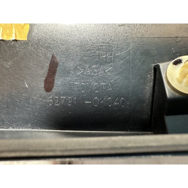 Moldura Vidro Fixo Lado Direito Sw4 2016/2024 Original Preto