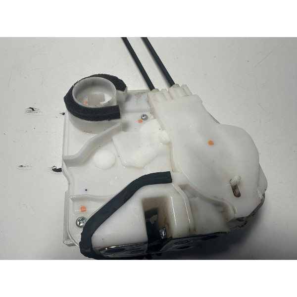 Fechadura Traseira Direita L200 Triton Mitsubishi 2018/2021