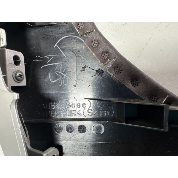 Moldura Painel Lateral Lado Esquerdo Toyota Sw4 2016/20 Orig