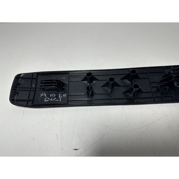 Soleira Acabamento Dianteiro Toyota Hilux Sw4 2016 Original Preto