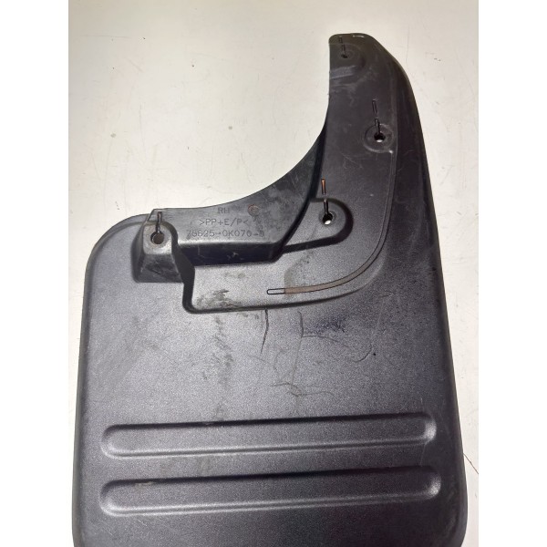 Lameiro Para-barro Traseiro Direito Toyota Hilux 2005 A 2015