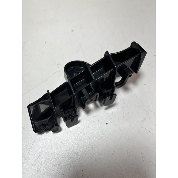 Suporte Guia Parachoque Hilux Sw4 2017 Lado Direito Original