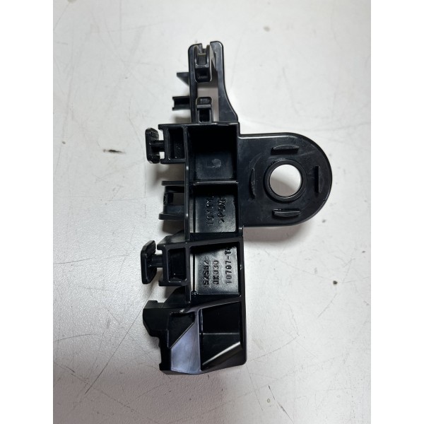 Suporte Guia Parachoque Hilux Sw4 2017 Lado Direito Original