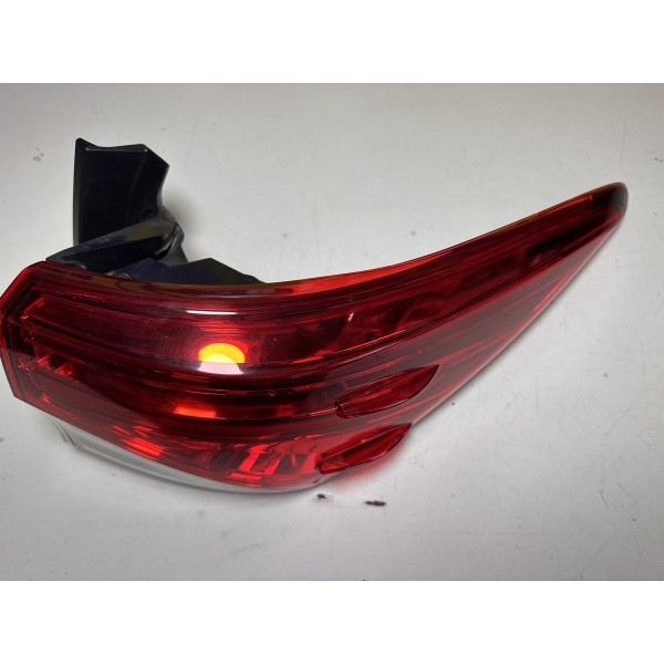 Lanterna Traseira Direita Hilux Sw4 Canto 16/20 Original