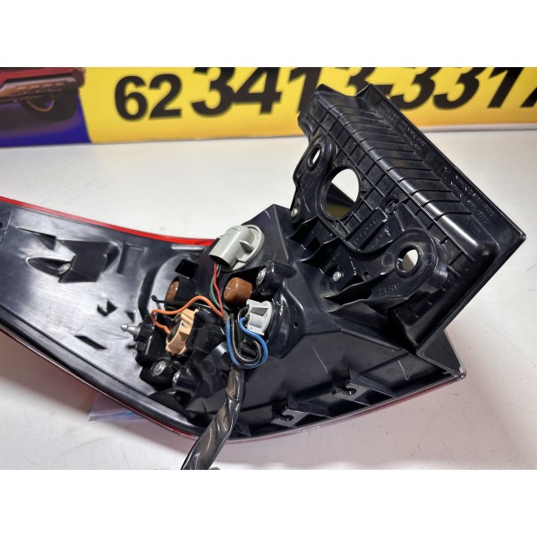 Lanterna Traseira Direita Hilux Sw4 Canto 16/20 Original