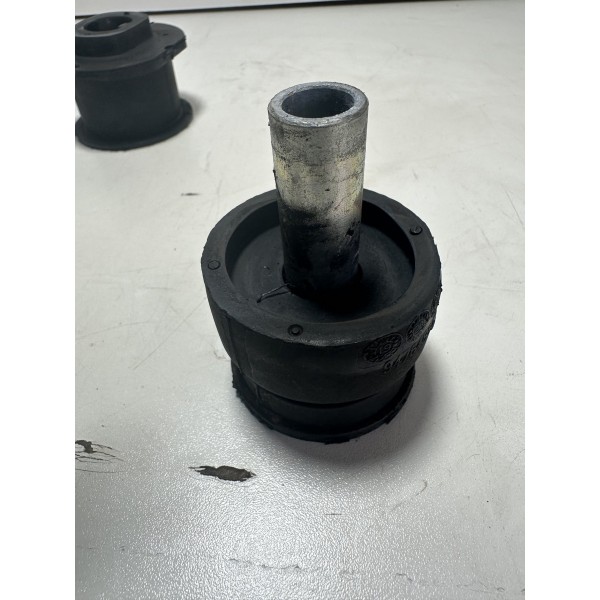 Coxim Dianteiro Quadro Suspensão Nova S10 Original