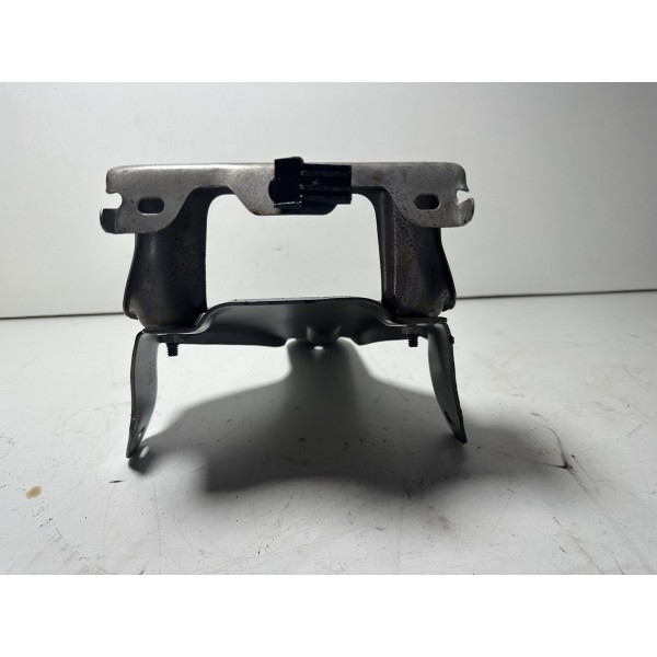 Suporte Do Duto De Ar Traseiro Hilux 2016/2020 Original