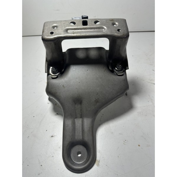 Suporte Do Duto De Ar Traseiro Hilux 2016/2020 Original