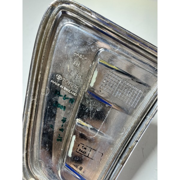 Aplique Lateral Paralama Direito Toyota Hilux 2017/2021 Orig