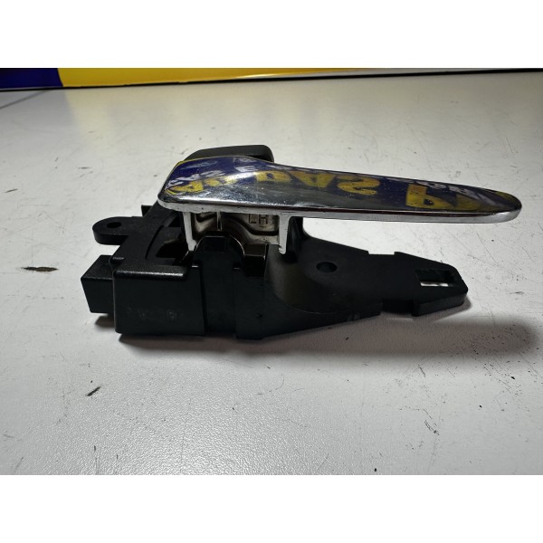 Maçaneta Interna Dianteira Esquerda L200 Triton Cromada 2012