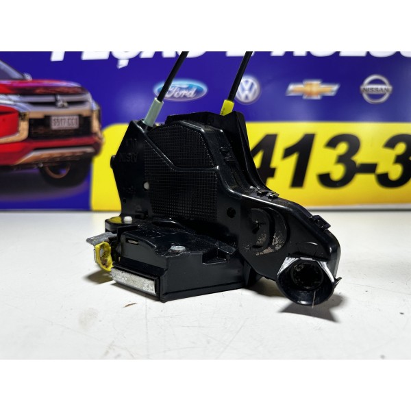 Tranca Da Fechadura Traseira Esquerda Sw4 06/15 Automática