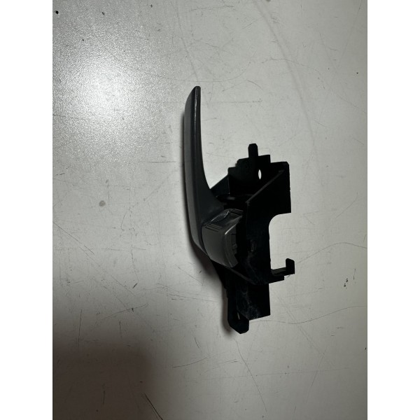 Maçaneta Interna Dianteira Direita L200 Triton 2011/2017 Dianteira