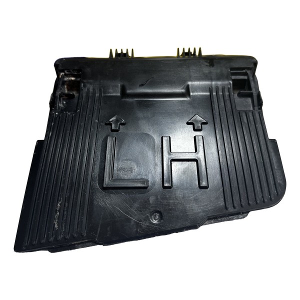 Difusor Ar Esquerdo Cabine Toyota Hilux Srx 2.8 2016/2023