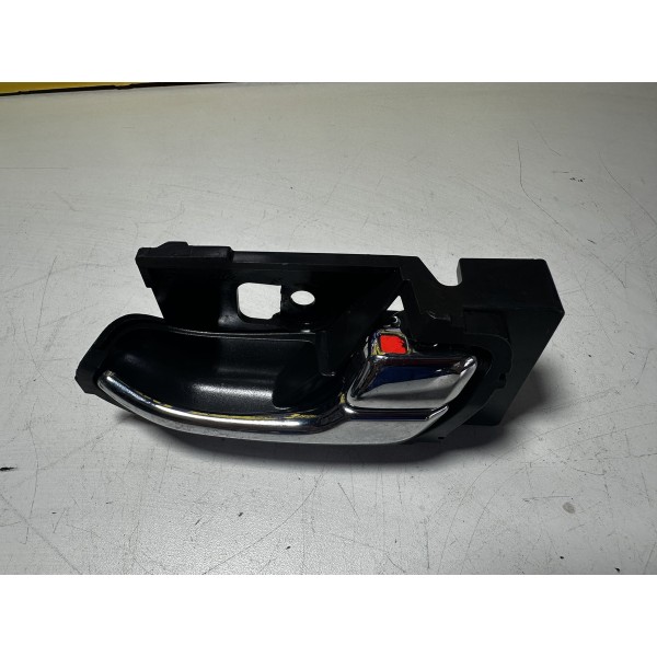 Maçaneta Interna Traseira L/d Cromada S10 2015/2020 Original - Dianteira/traseira