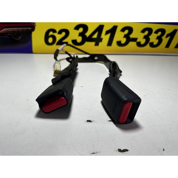 Engate Cinto Traseiro Hilux 2.7 Flex 2017/2018 Original