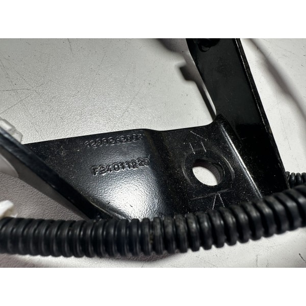 Engate Cinto Traseiro Hilux 2.7 Flex 2017/2018 Original