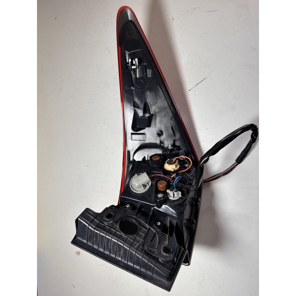 Lanterna Traseira Esquerda Hilux Sw4 Canto 16/20 Original