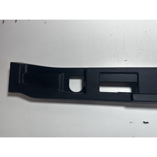 Moldura Traseiro Superior Hilux 2016/2020  Original