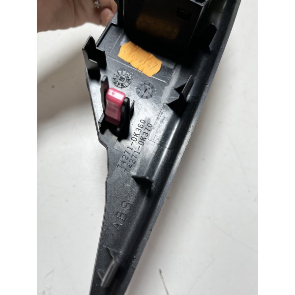 Botao Vidro Eletrico Traseiro Direito Hilux 2017/20 Original