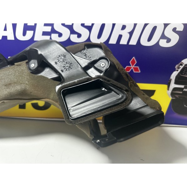Duto Ar Interno Painel Direito Hilux Sw4 2016/2022 Original