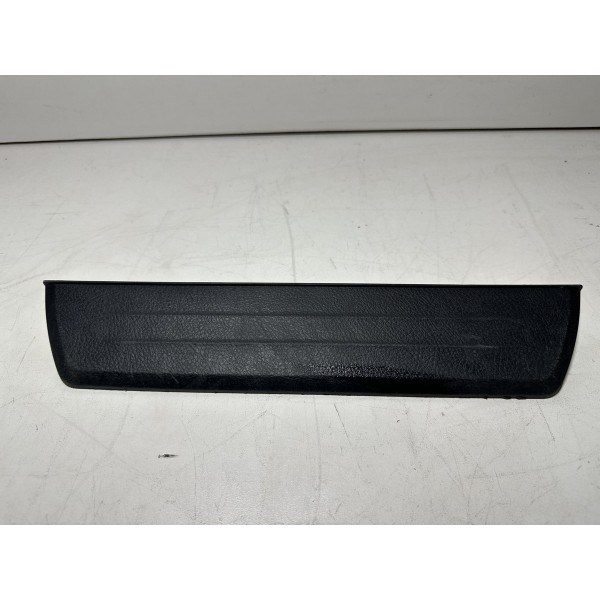 Soleira Moldura Porta Traseira Esquerda Hilux 2016/2020 Orig Preto