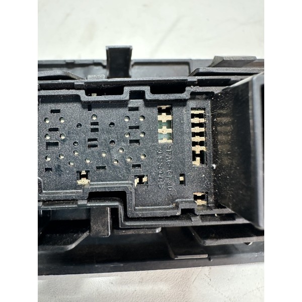 Comando Vidro Dianteiro Direito Hilux Srx 2016/2023 Original