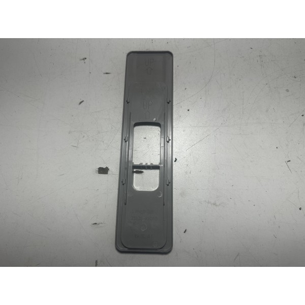 Moldura Coluna Central Hilux 2016/2021 Original