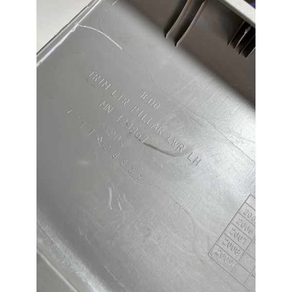 Acabamento Coluna Esquerda L200 Triton 2015 Original (risco)