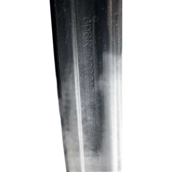 Borracha Vidro Porta Dianteira L/e Hilux Srv 2.8 2020 Origin