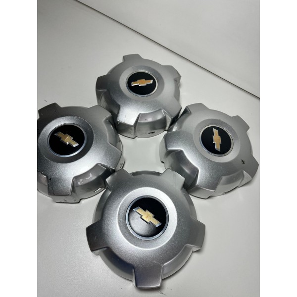 Calota Miolo Da Roda De Aço Ferro S10 2014 2015 Original Prateado