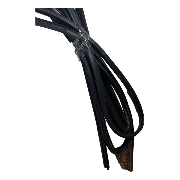 Borracha Fixa Porta Diant L/e Sw4 2.8 2016/2024 Original