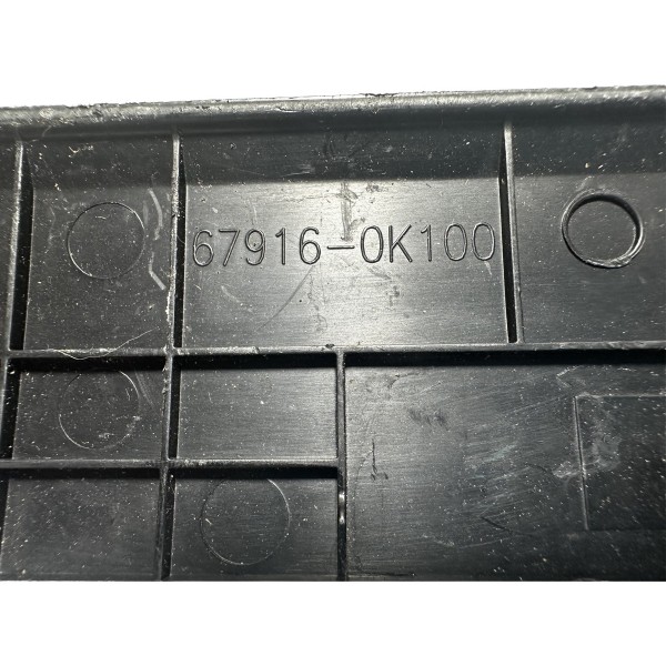 Soleira De Porta Traseiro Esquerdo Sw4 2016/2020 Original Preto