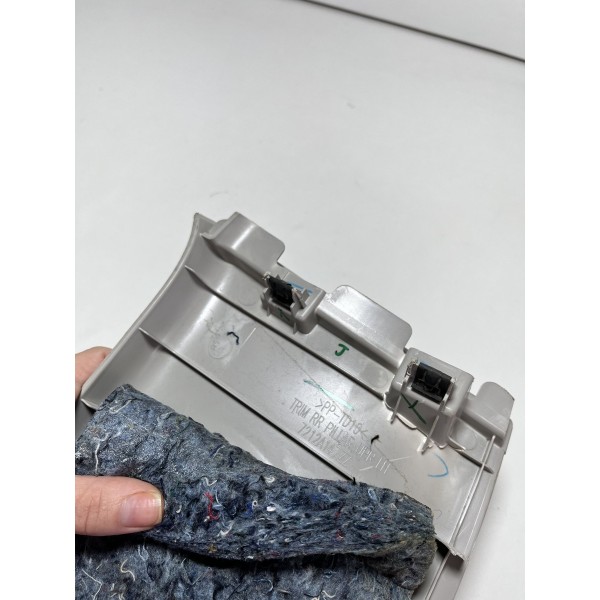 Acabamento Coluna Trasei Esquerdo L200 Triton 21/22 Original