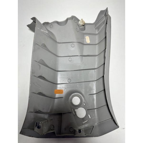 Acabamento Coluna Traseira Direita Hilux Sw4 16/20 Original