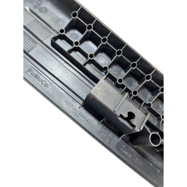 Soleira Porta Traseira Lado Direito Ranger 3.2 2019/22 Orig Cinza-escuro